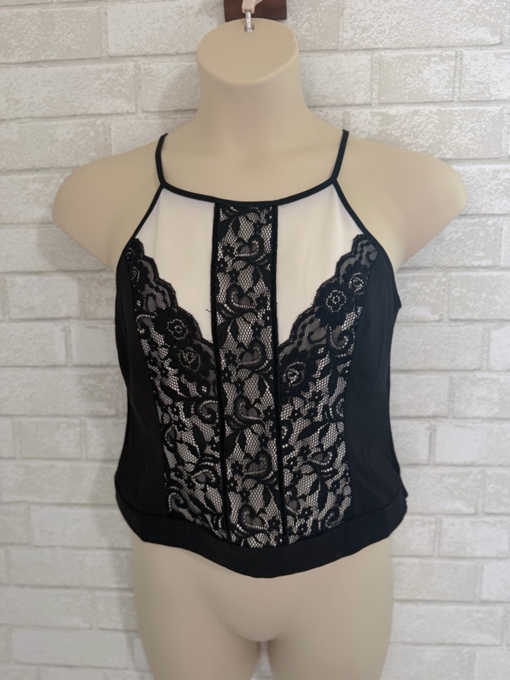 Black and white halter crop top vertical lace overlay corset-style size M #3089
